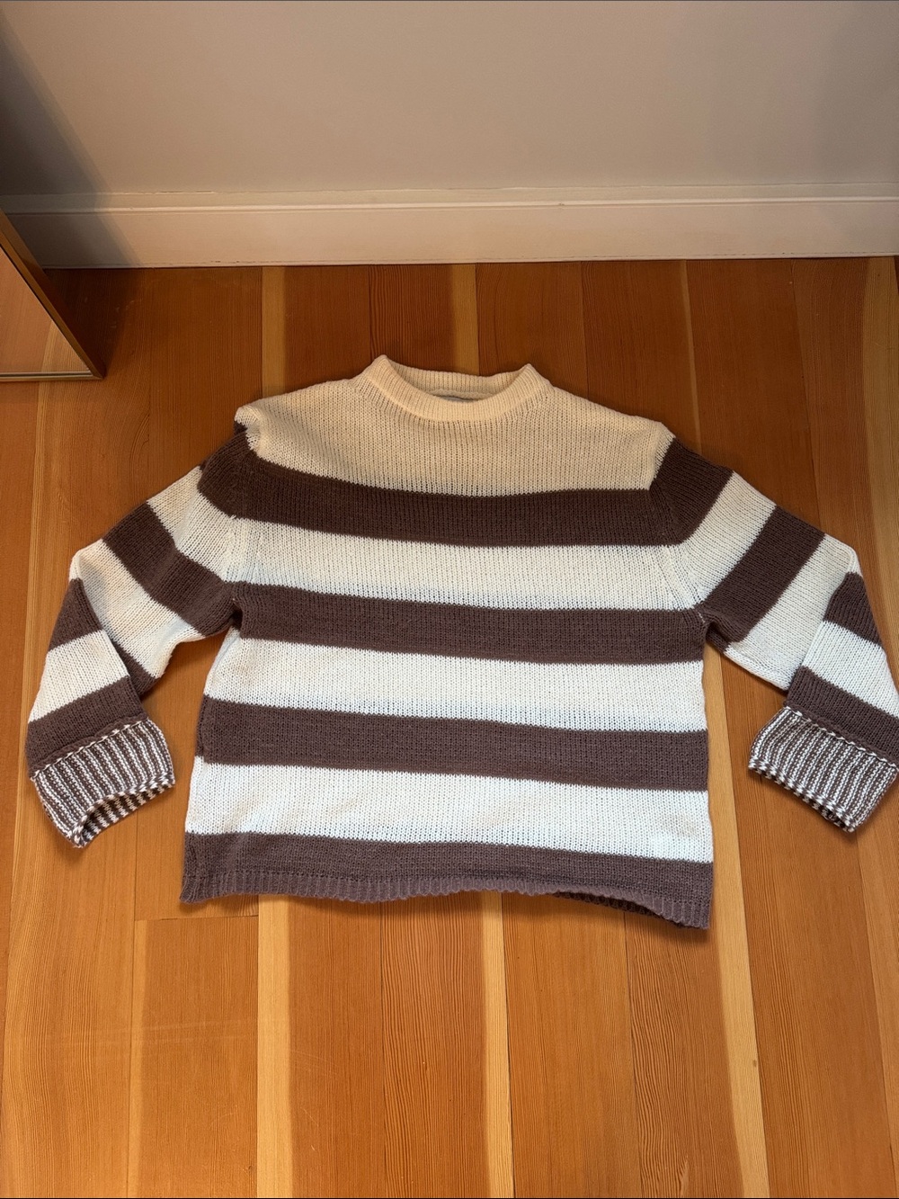 Urban Daizy - Women's Abbie Striped Sweater